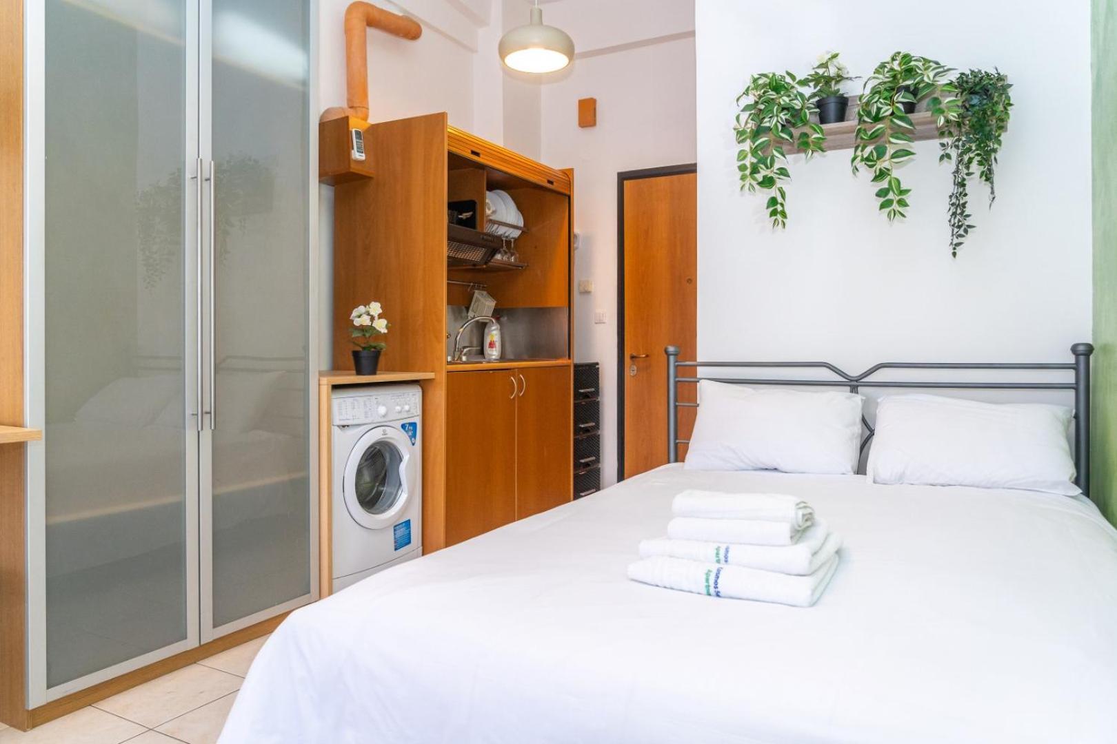Kosmos Sercvice Apartment Beautiful Studio 2 With Additional Cost Parking 塞萨洛尼基 外观 照片