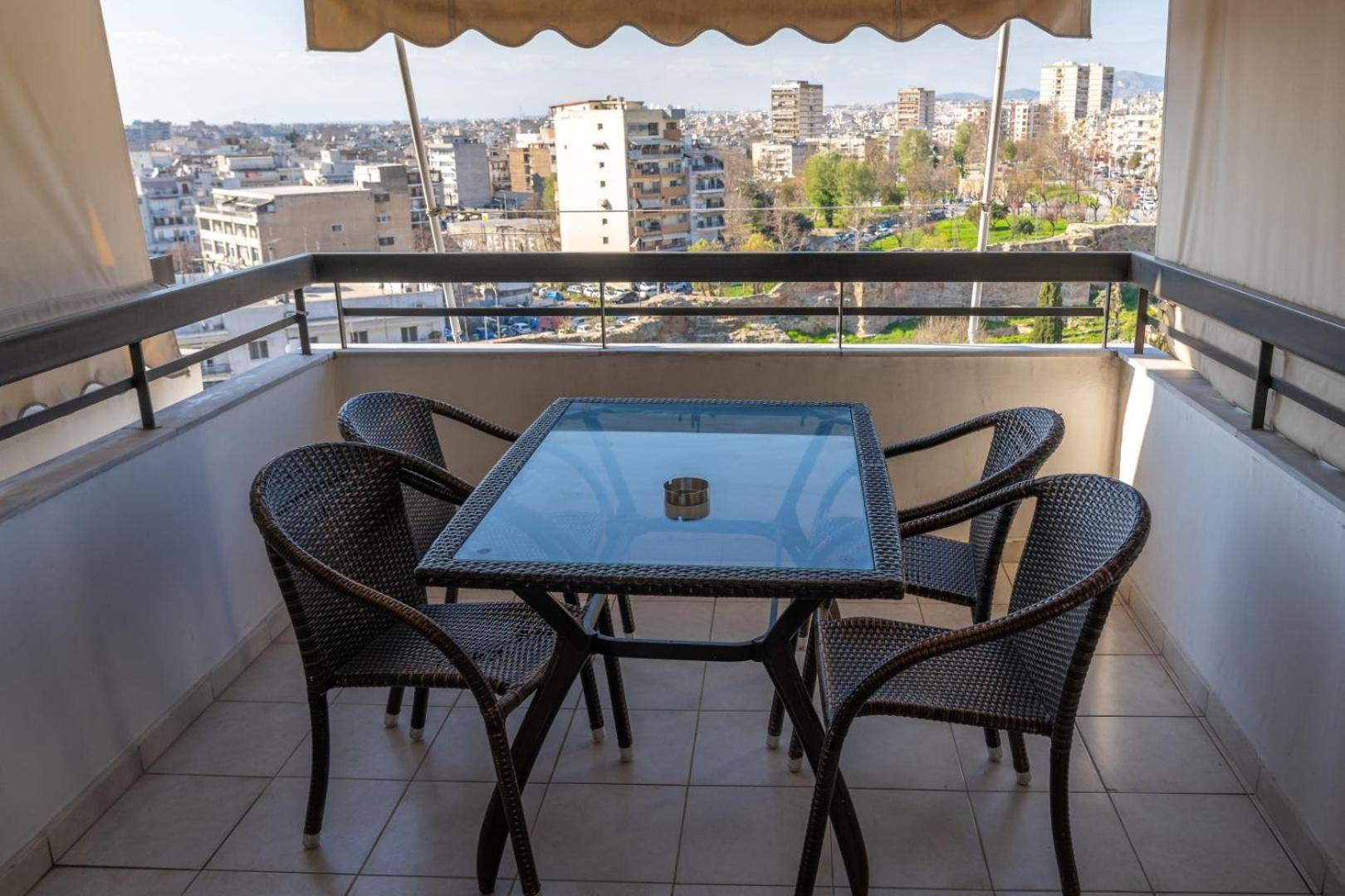 Kosmos Sercvice Apartment Beautiful Studio 2 With Additional Cost Parking 塞萨洛尼基 外观 照片